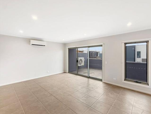Townhouse for rent in Camerons Creek, Victoria
