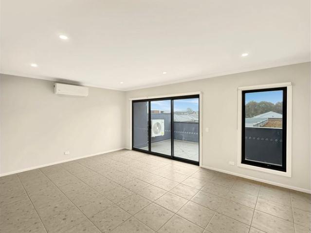 Townhouse for rent in Camerons Creek, Victoria