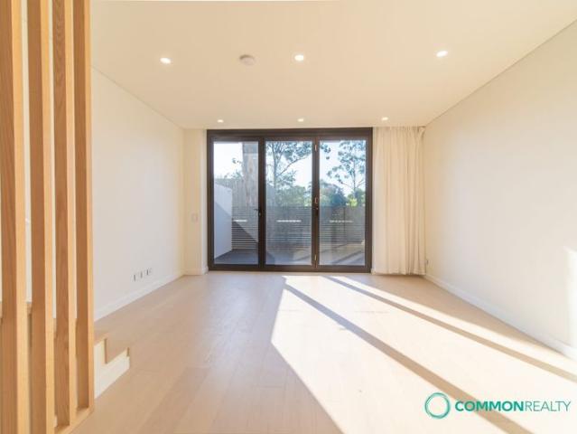 Townhouse for rent in Sydney, New South Wales