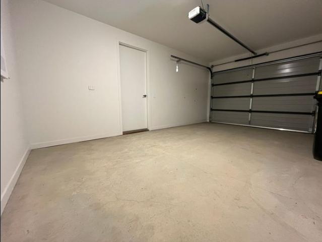 Townhouse for rent in Camerons Creek, Victoria