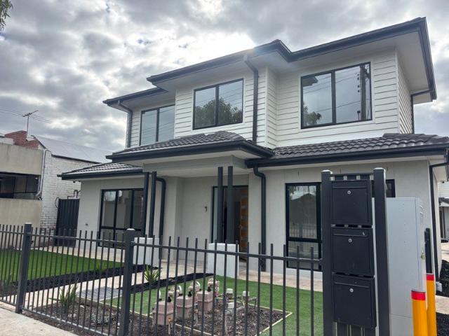Townhouse for rent in Camerons Creek, Victoria