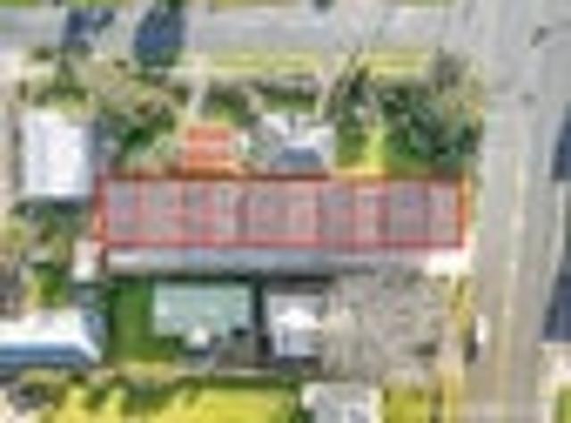 Townhouse for sale in Kelston