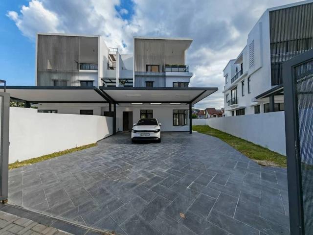 House for sale in Kajang, Langat