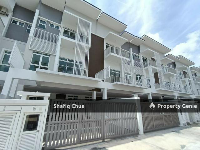 Terraced House for sale in Langat, Selangor