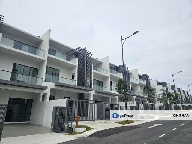House for sale in Country Heights Damansara, Kuala Lumpur