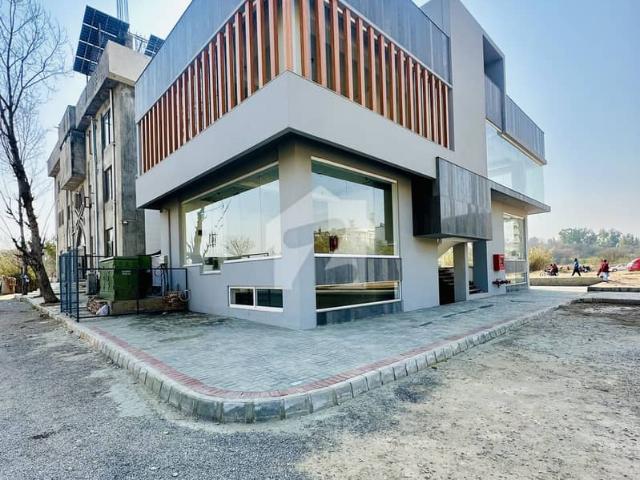 Building for rent in Islamabad