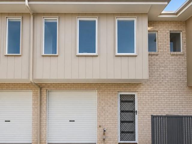 Townhouse for rent in Toombul, Queensland