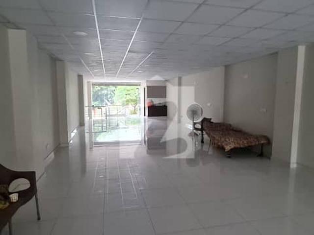 Building for sale in Islamabad