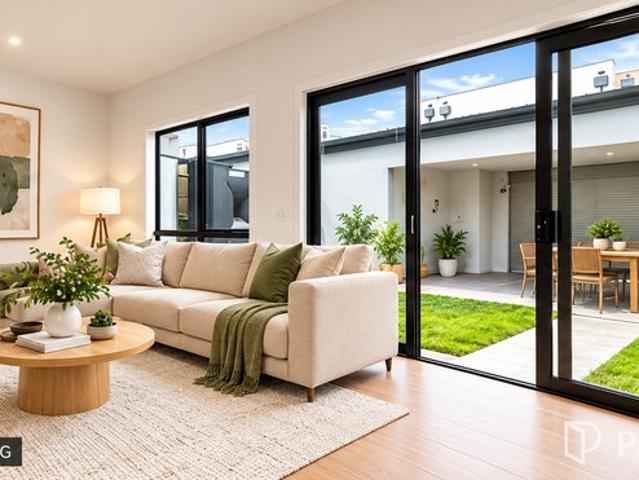 Townhouse for rent in Aurora Estate, Melbourne
