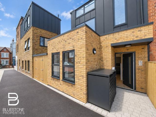 House for rent in London Borough of Lewisham, Greater London