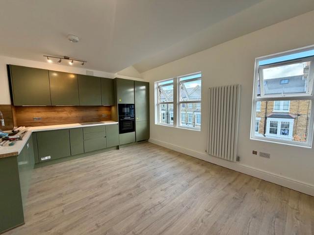 Apartment for rent in London Borough of Hammersmith and Fulham, Greater London