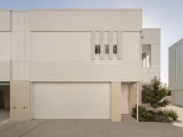 Villa for rent in Toombul, Queensland