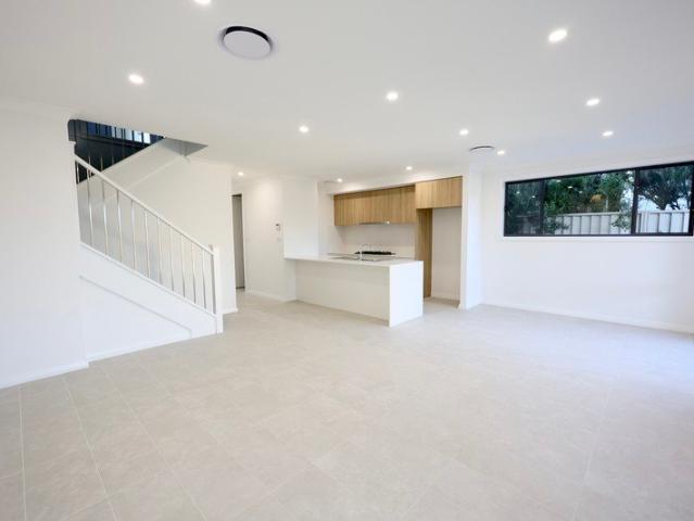 Duplex for rent in Sydney, New South Wales