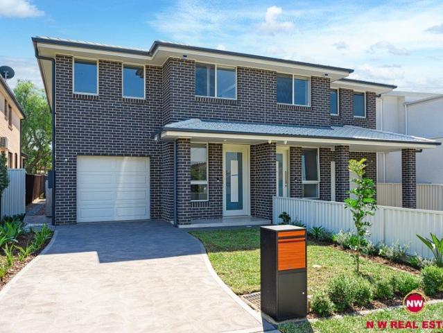 Duplex for rent in Sydney, New South Wales
