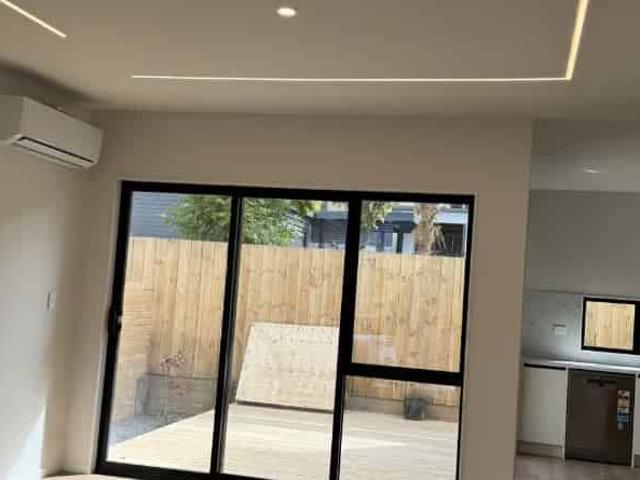 Apartment for rent in Whangaparaoa, Oroua County