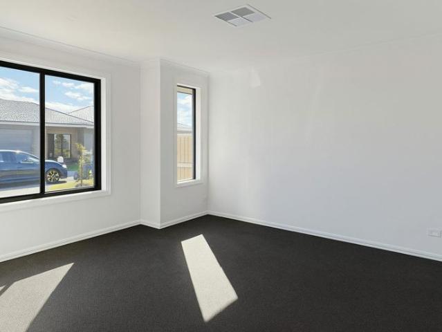 House for rent in Windermere, Melbourne