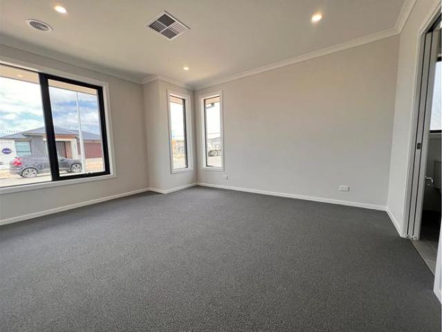 House for rent in Mount Duneed, Geelong