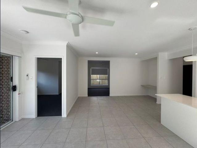 House for rent in Chambers Ridge, Greater Brisbane