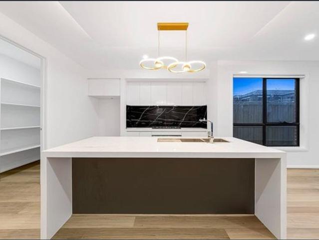 House for rent in Woodstock, Melbourne