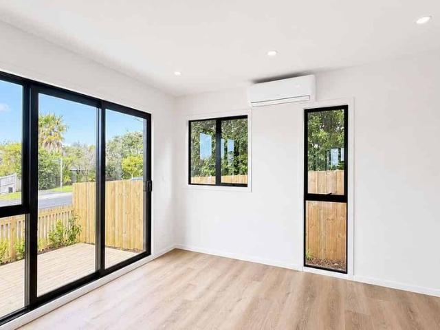 House for rent in Paremoremo, Oroua County