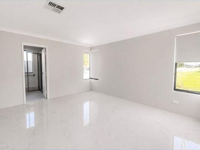 House for rent in Midvale, City of Swan