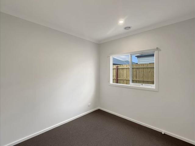 House for rent in Eynesbury, Melbourne