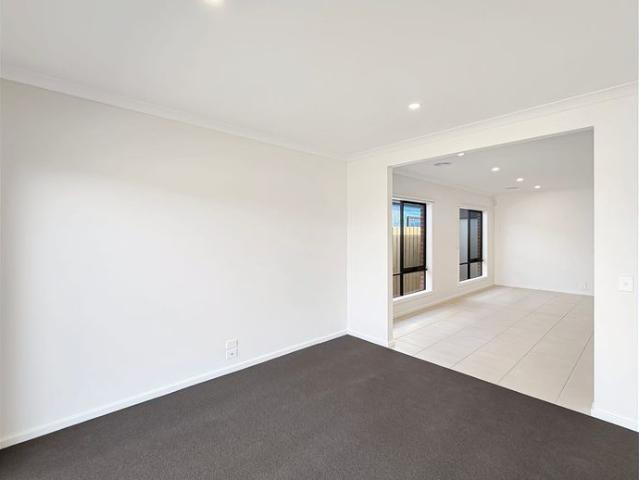 House for rent in Newbridge South, Wallan