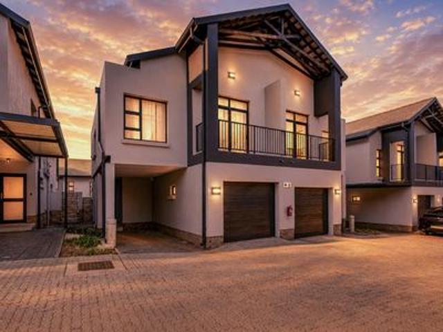 Townhouse for rent in Alexandra, Gauteng