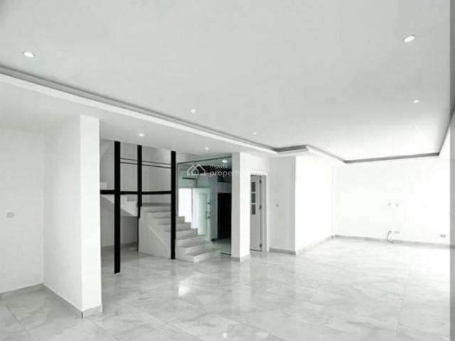 House for sale in Eti Osa, Abuja