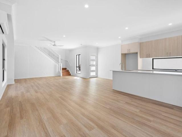 Townhouse for rent in Cleveland, Greater Brisbane