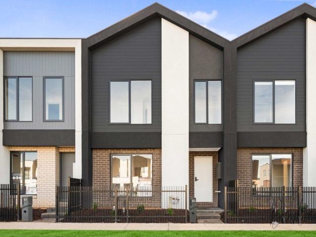 Townhouse for rent in Camerons Creek, Victoria