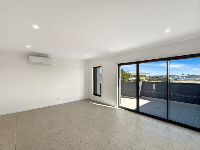 Townhouse for rent in Camerons Creek, Victoria