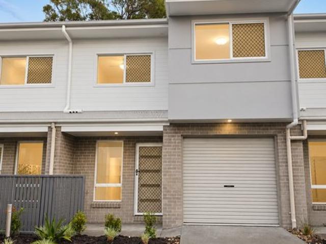 Townhouse for rent in Toombul, Queensland