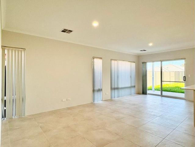 House for rent in Orange Grove, Western Australia