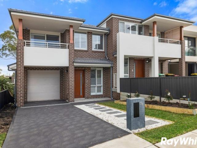 Duplex for rent in Sydney, New South Wales