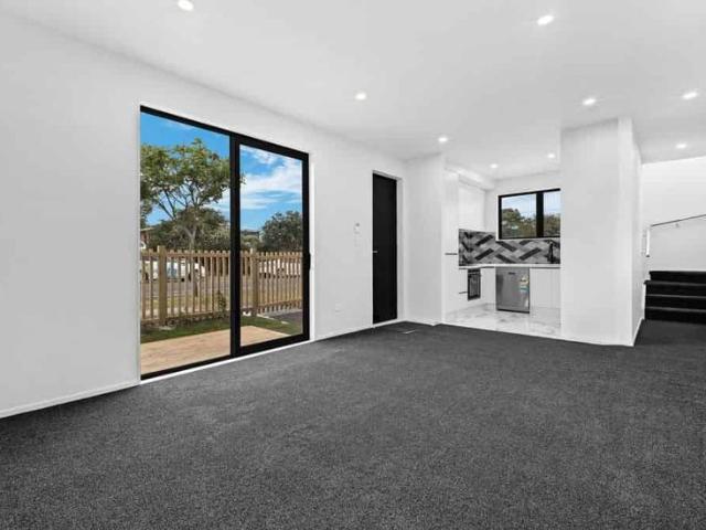 House for rent in Owhata