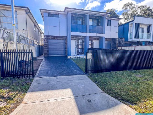 House for rent in Canley Heights