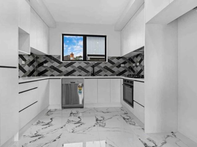 House for rent in Owhata