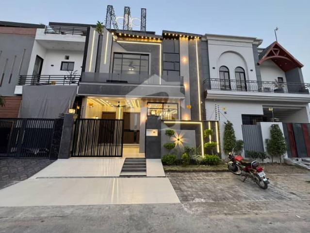 House for sale in لاہور, لاہور ڈویژن