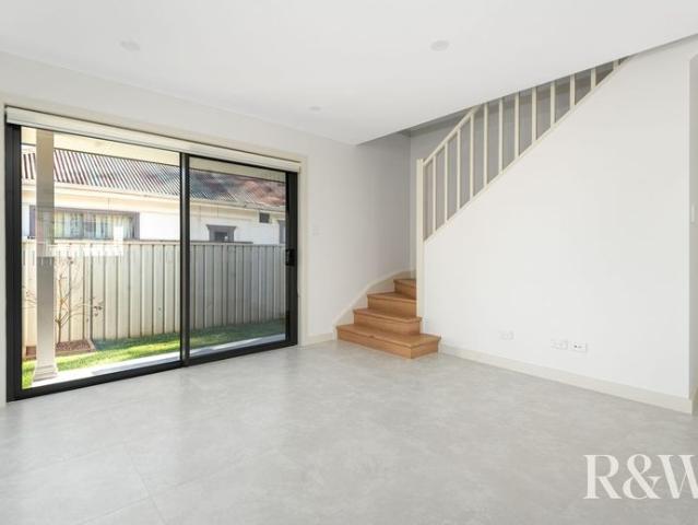 Townhouse for rent in Sydney, New South Wales