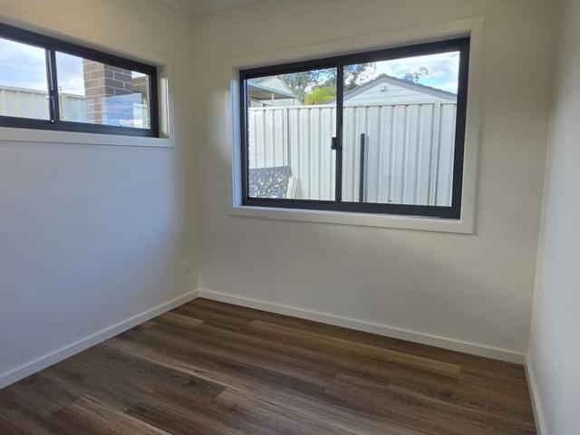 House for rent in Eschol Park, Sydney