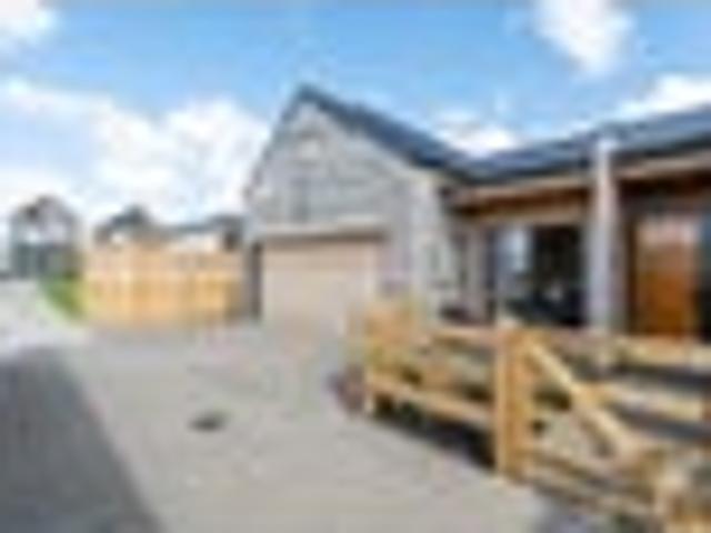 House for sale in Awhitu