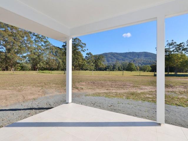 Cottage for sale in Johns River, New South Wales