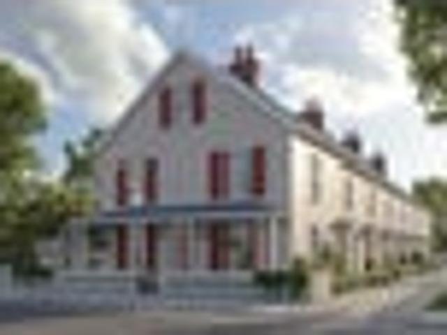 Townhouse for sale in Edgeware, Canterbury
