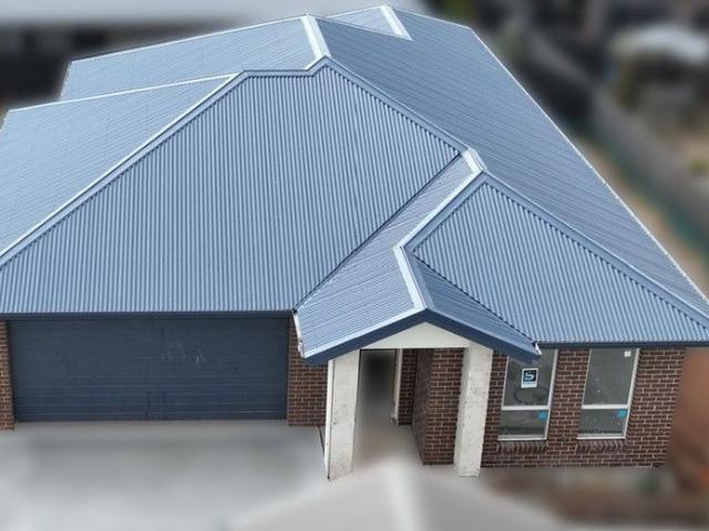 Cottage for sale in Abbotsbury, New South Wales