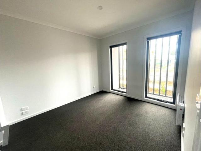 Townhouse for rent in Camerons Creek, Victoria