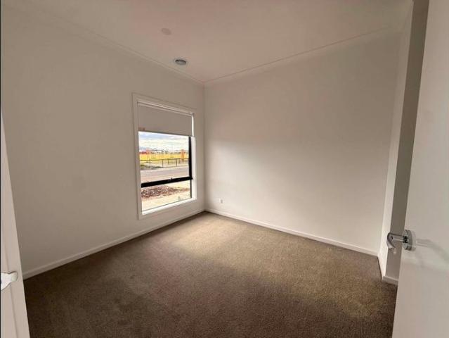 Townhouse for rent in Lara, Victoria