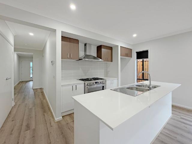 House for rent in Armstrong, Geelong