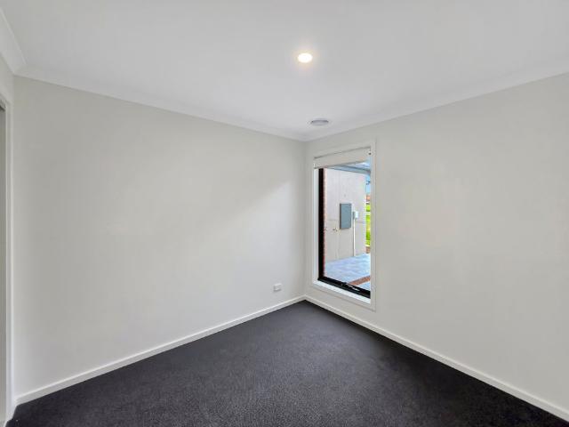 House for rent in Armstrong Creek, Geelong