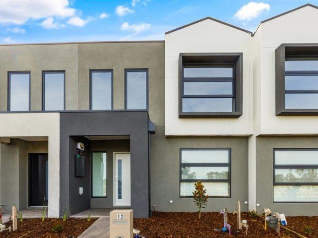 Townhouse for rent in Camerons Creek, Victoria